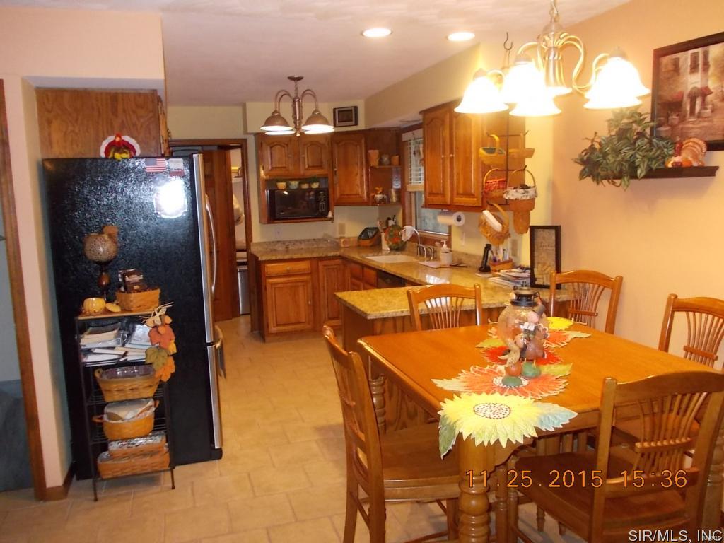 5562 Seminary Road Alton, IL 62002 - Photo 17 of 36 Gallery Image 17