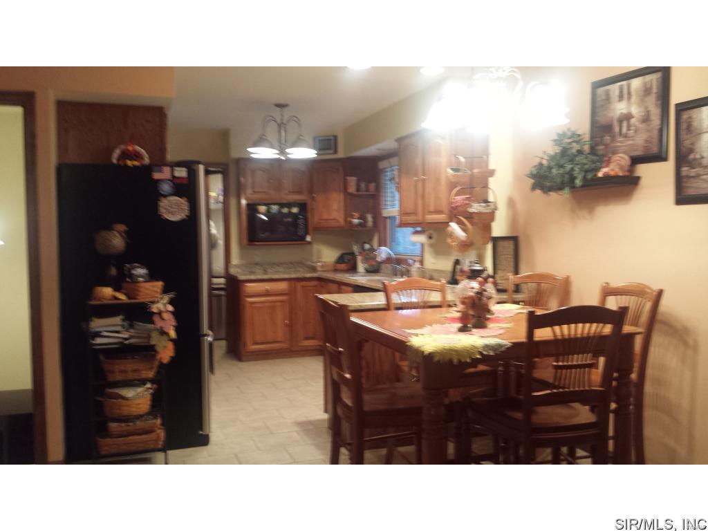 5562 Seminary Road Alton, IL 62002 - Photo 18 of 36 Gallery Image 18