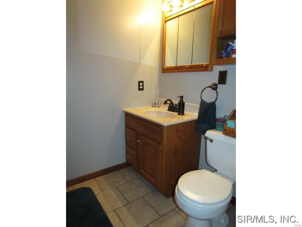 5562 Seminary Road Alton, IL 62002 - Photo 25 of 36 Gallery Image 25