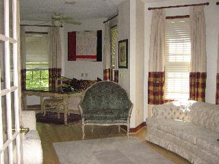 9050 Half Mile Road Temperance, MI 48182 - Photo 8 of 20 sitting area