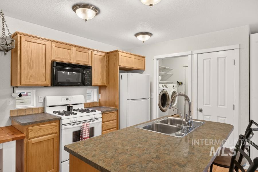 2715 Robinson Park Road Moscow, ID 83843 - Photo 10 of 31 Gallery Image 10