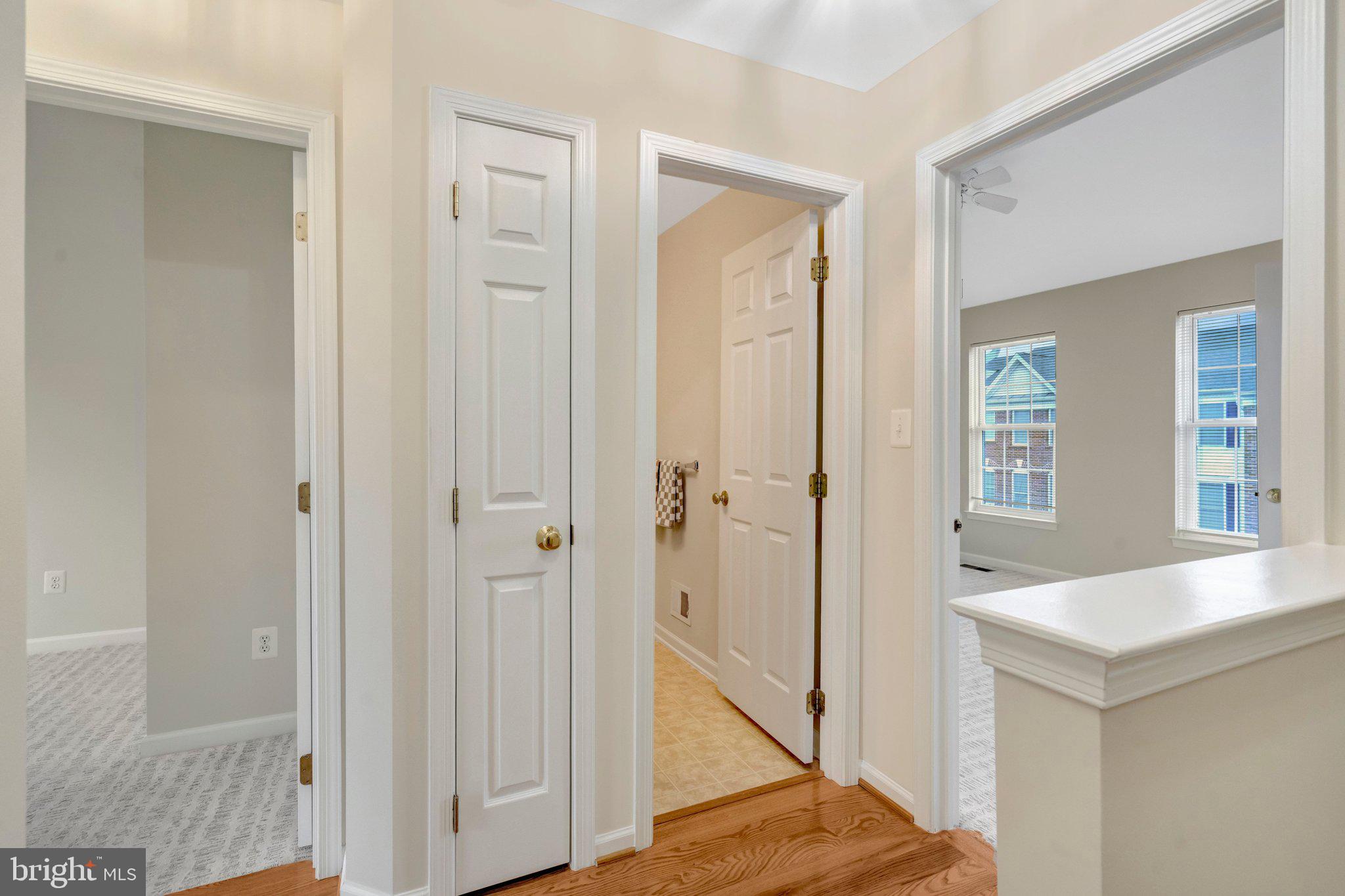 25121 Monteith Terrace Chantilly, VA 20152 - Photo 24 of 54 Third Level Hallway