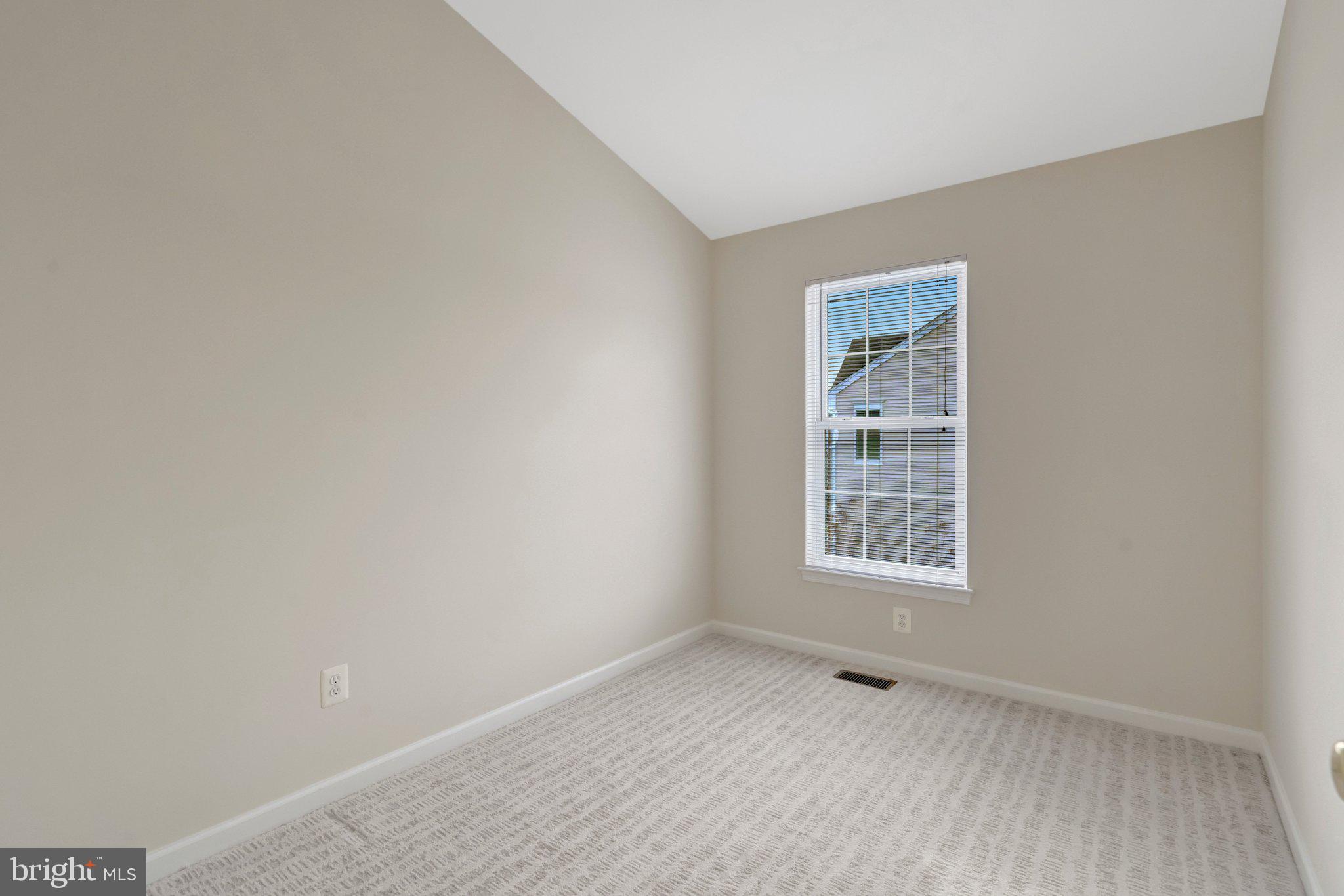 25121 Monteith Terrace Chantilly, VA 20152 - Photo 30 of 54 Bedroom 2