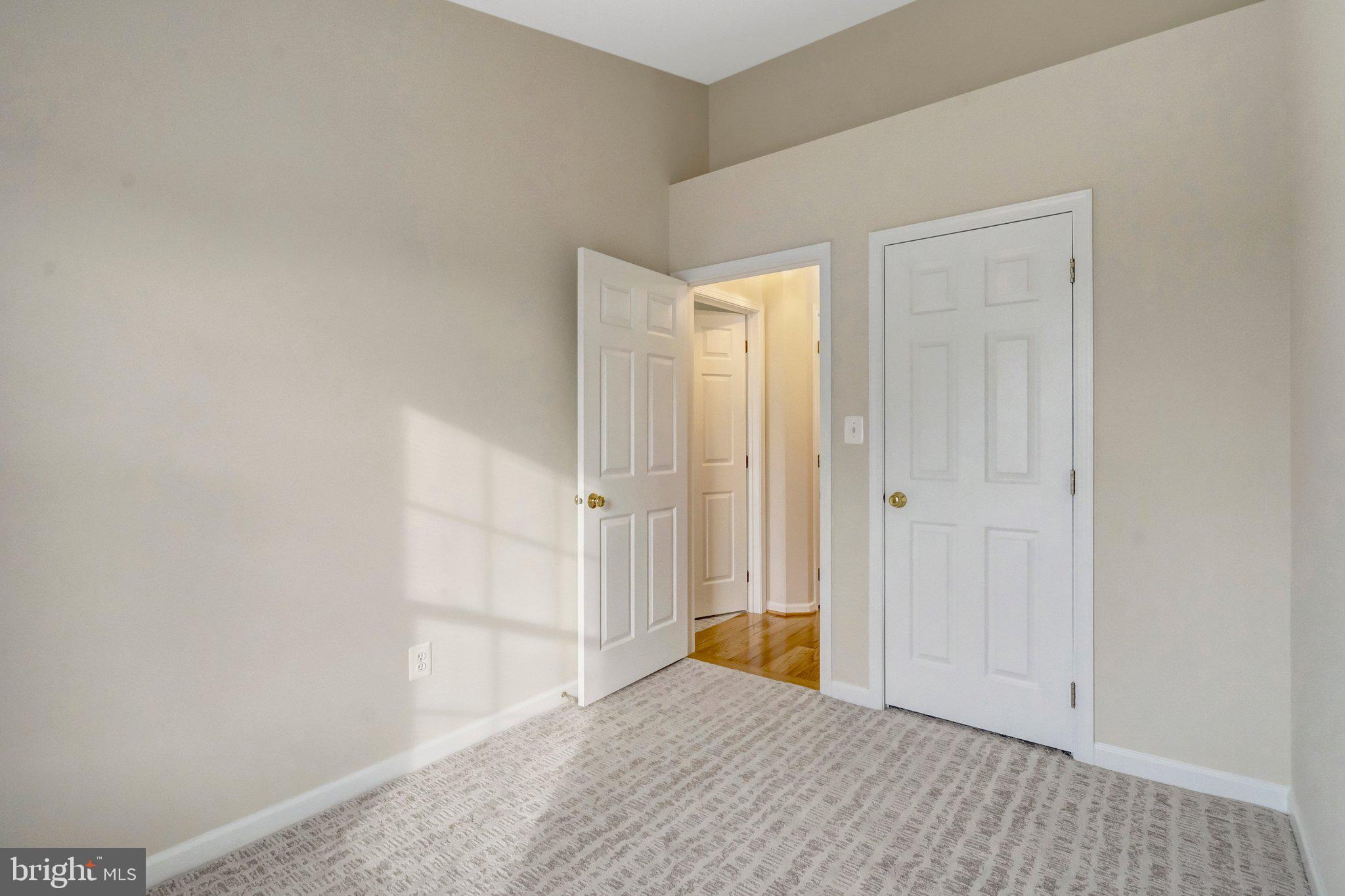25121 Monteith Terrace Chantilly, VA 20152 - Photo 31 of 54 Bedroom 2