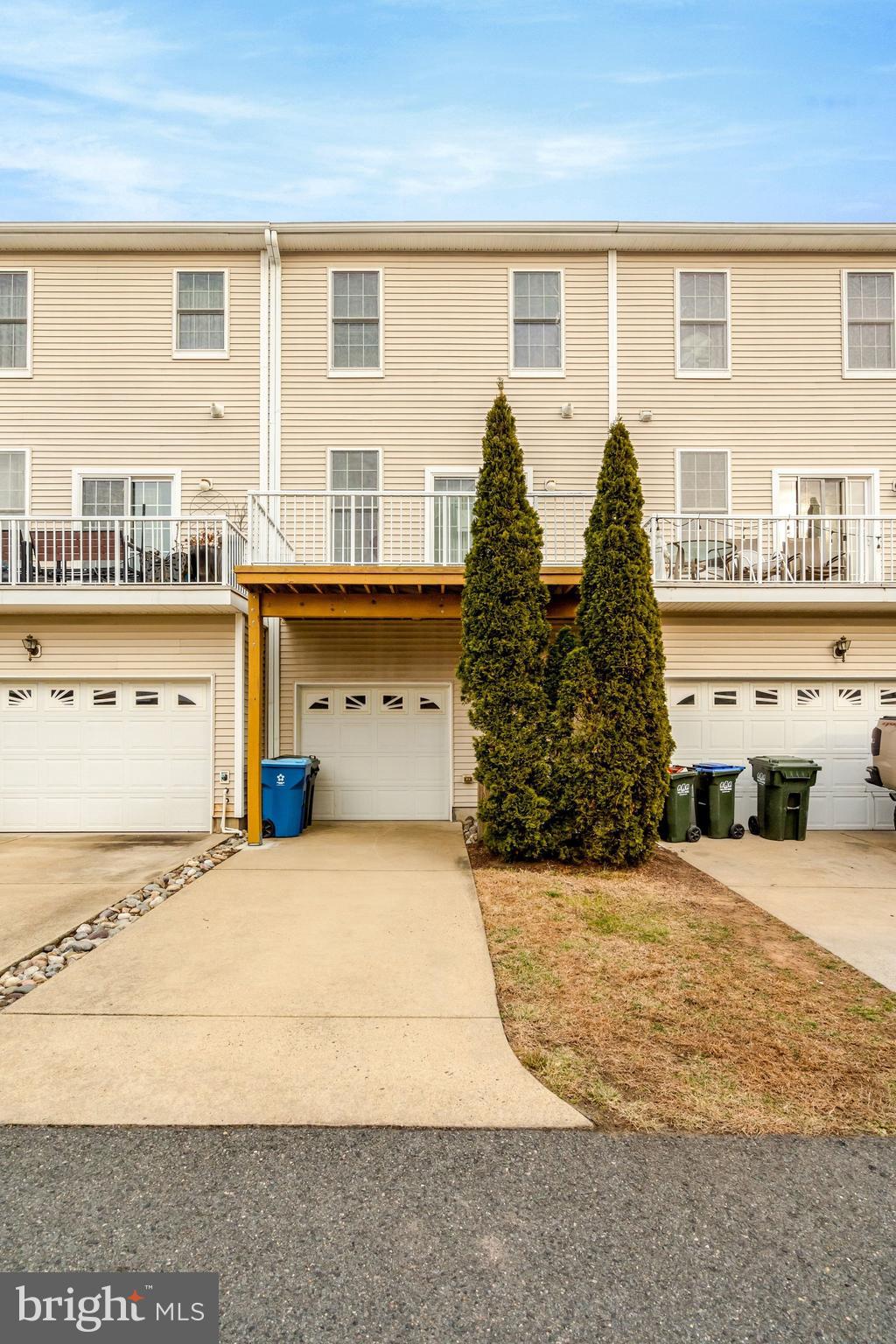 25121 Monteith Terrace Chantilly, VA 20152 - Photo 40 of 54 Back Exterior