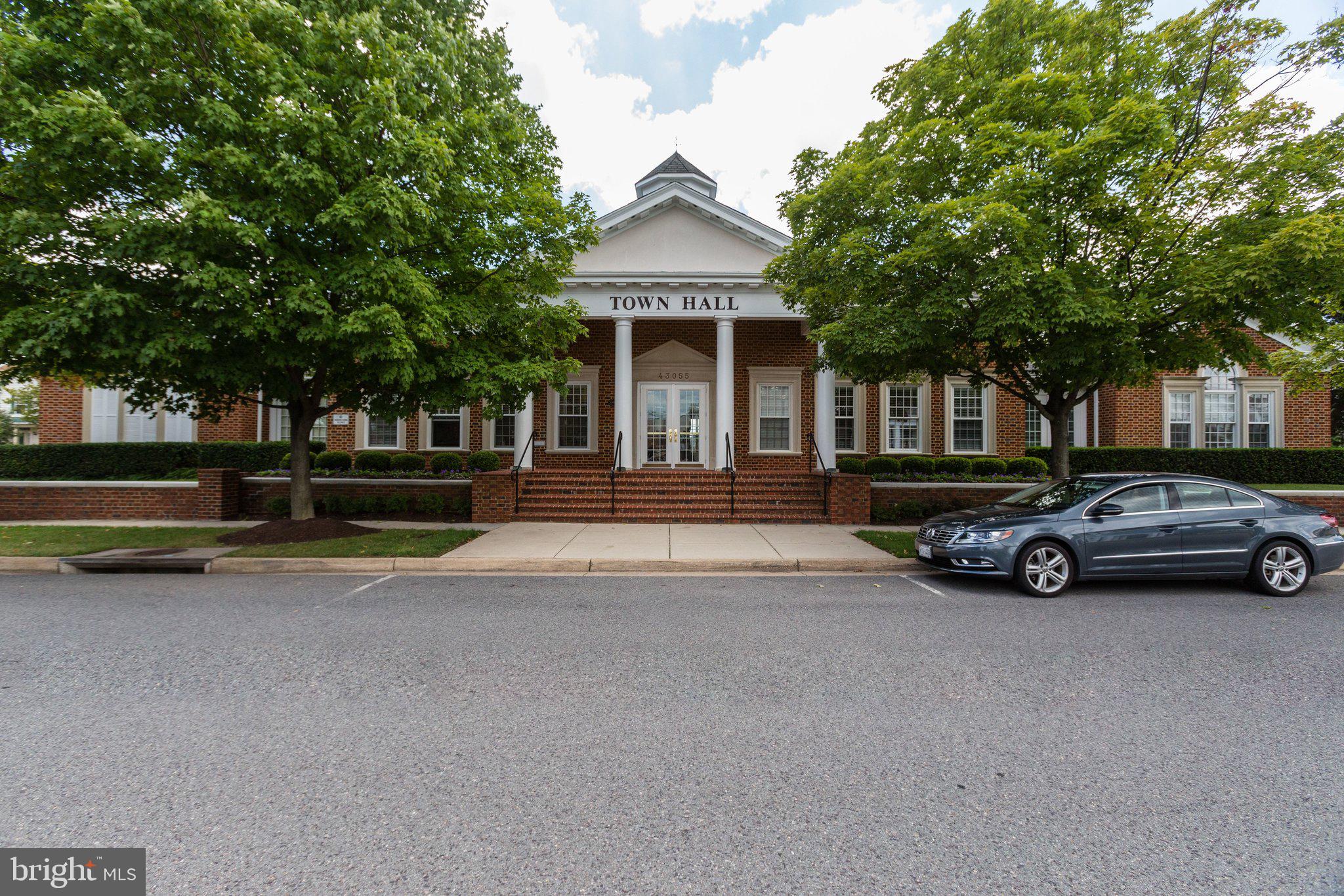 25121 Monteith Terrace Chantilly, VA 20152 - Photo 43 of 54 Community Town Hall