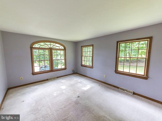 2592 Deininger Road York, PA 17406 - Photo 22 of 36 Gallery Image 22