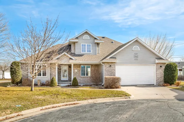 $459,900 | 2641 13th Court, La Crosse, WI 54601
