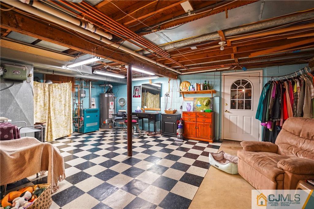 36 Starkin Road Edison, NJ 08837 - Photo 36 of 45 a outdoor space with lots of tables and chairs