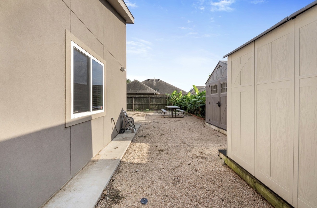 2526 Perez Road Pasadena, TX 77502 - Photo 21 of 31