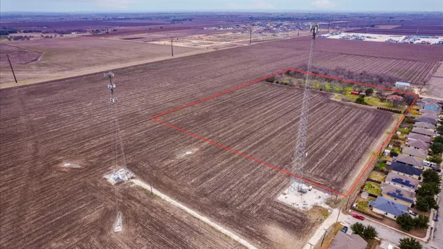 $700,000 | 530 Continental Drive, Seguin, TX 78155