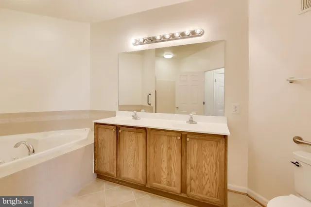 $2,950 | 13901 Belle Chasse Boulevard, Unit 110, Laurel, MD 20707