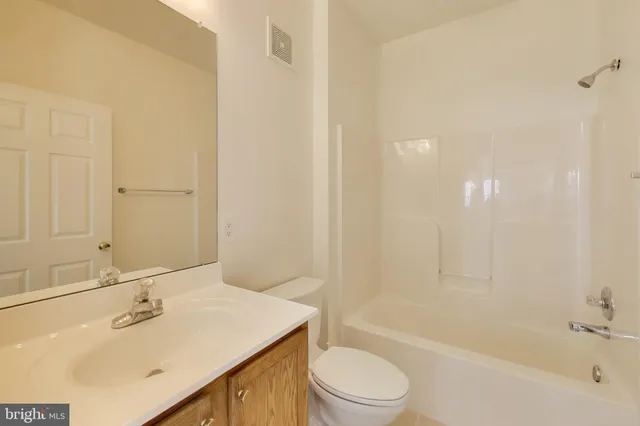 $2,950 | 13901 Belle Chasse Boulevard, Unit 110, Laurel, MD 20707