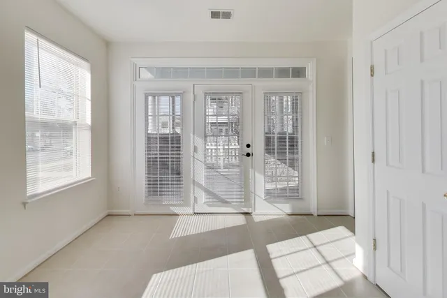 $2,950 | 13901 Belle Chasse Boulevard, Unit 110, Laurel, MD 20707