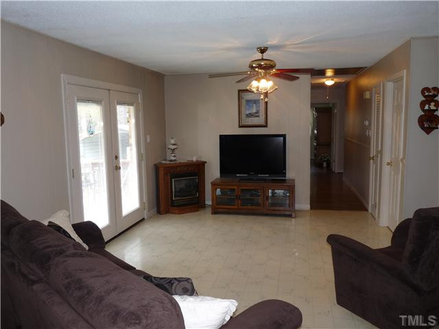 4202 Glenda Road Durham, NC 27704 - Photo 3 of 19 Photo 3
