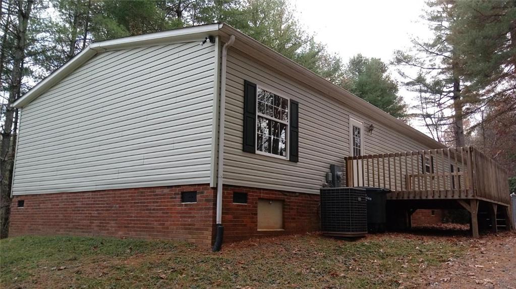 115 River Ridge Lane Hickory, NC 28601 - Photo 3 of 45 Gallery Image 3