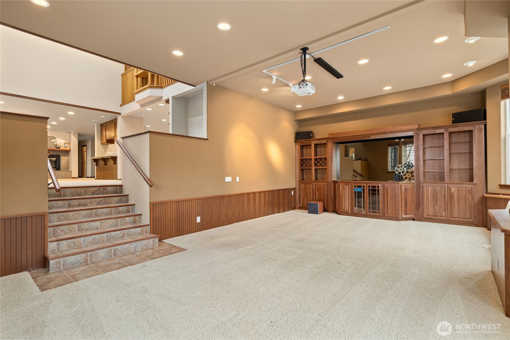 709 South Matthews Road Ellensburg, WA 98926 - Photo 17 of 40 a view of a building with a flat screen tv