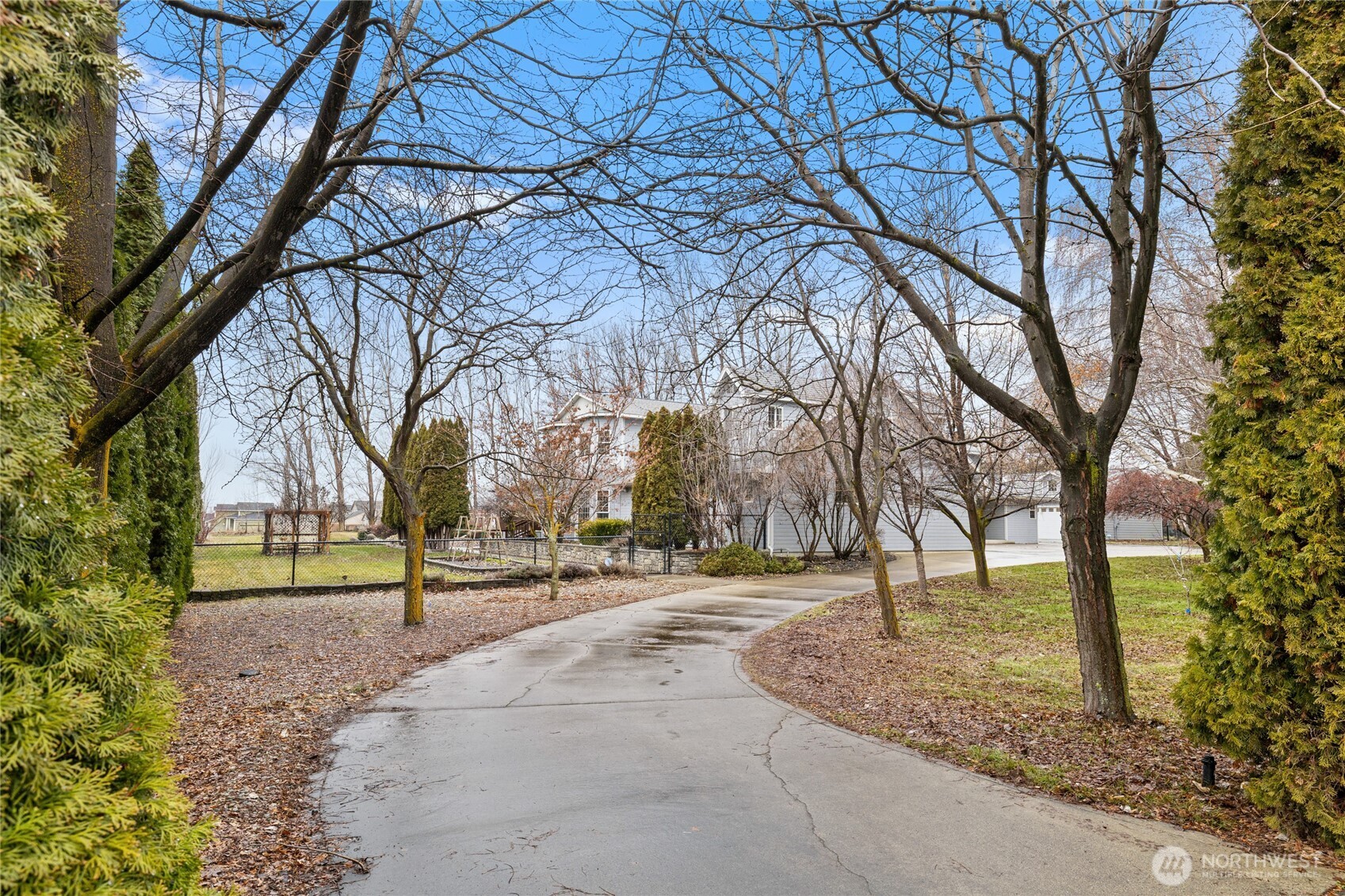 709 South Matthews Road Ellensburg, WA 98926 - Photo 36 of 40 a view of road with covered with snow