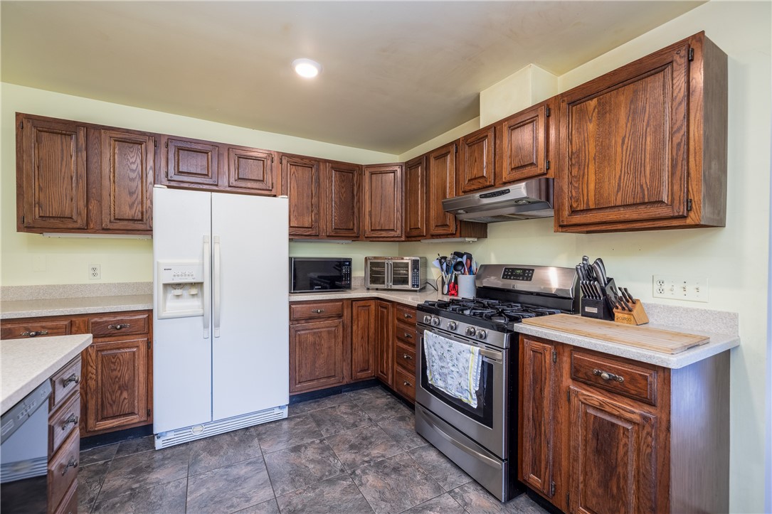 2980 Pigeon Hill Road Marion, NY 14505 - Photo 13 of 48