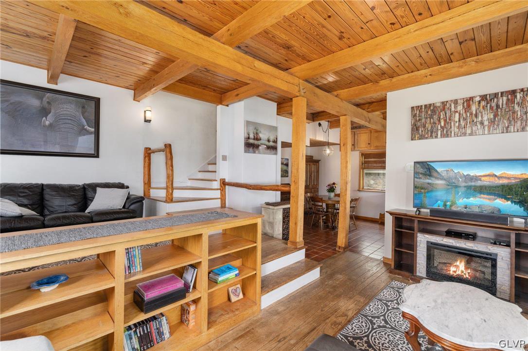 9325 Danner Road New Tripoli, PA 18066 - Photo 20 of 50 a room with furniture and a flat screen tv