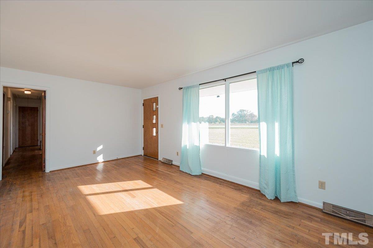 5417 Ten-Ten Road Apex, NC 27539 - Photo 11 of 23 Gallery Image 11