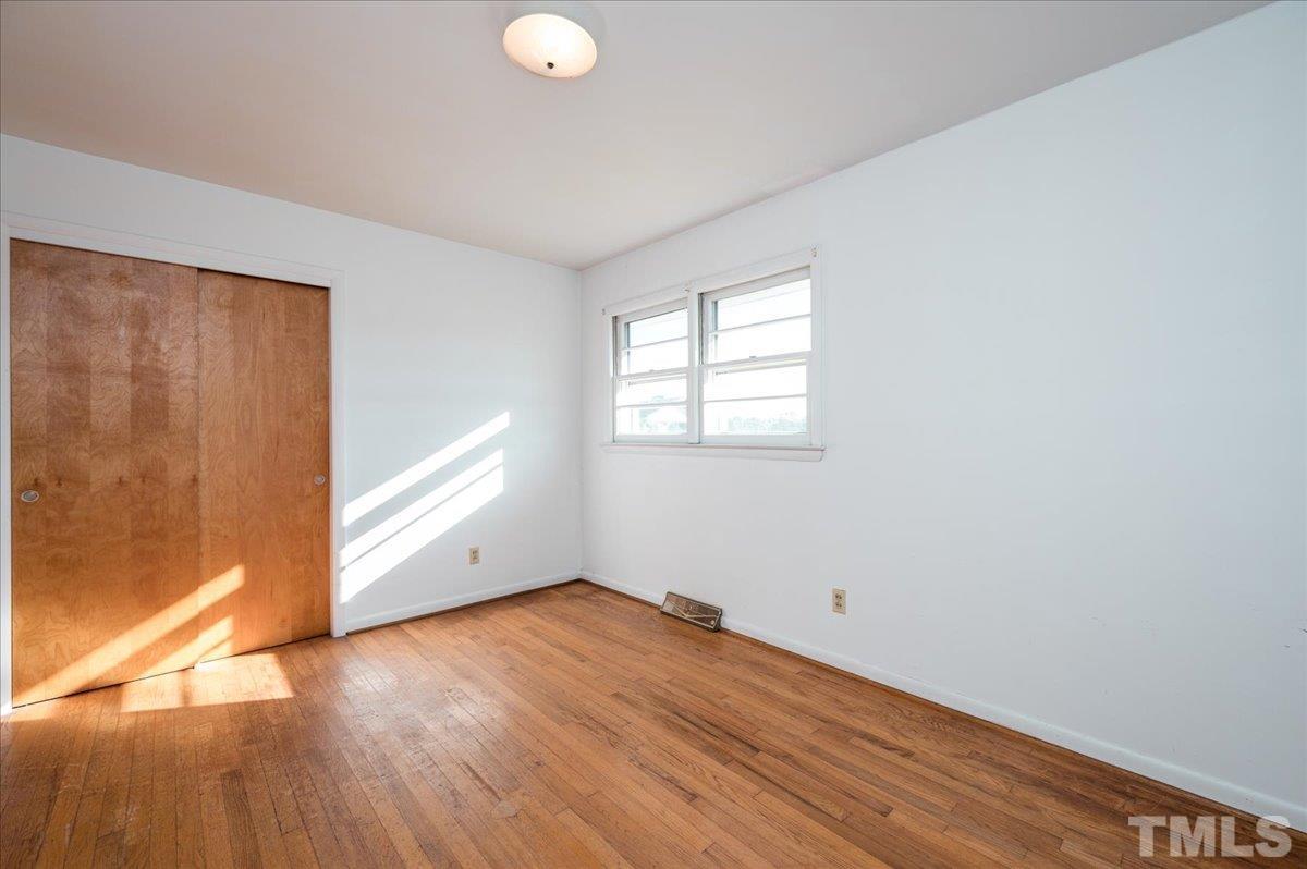 5417 Ten-Ten Road Apex, NC 27539 - Photo 15 of 23 Gallery Image 15