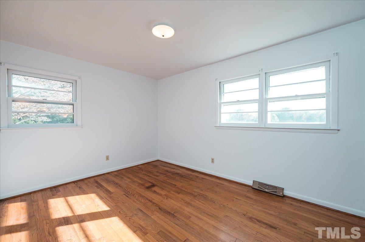 5417 Ten-Ten Road Apex, NC 27539 - Photo 16 of 23 Gallery Image 16