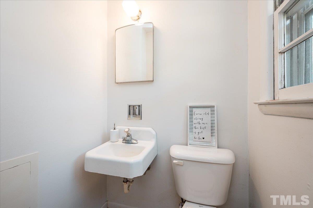 5417 Ten-Ten Road Apex, NC 27539 - Photo 20 of 23 Gallery Image 20