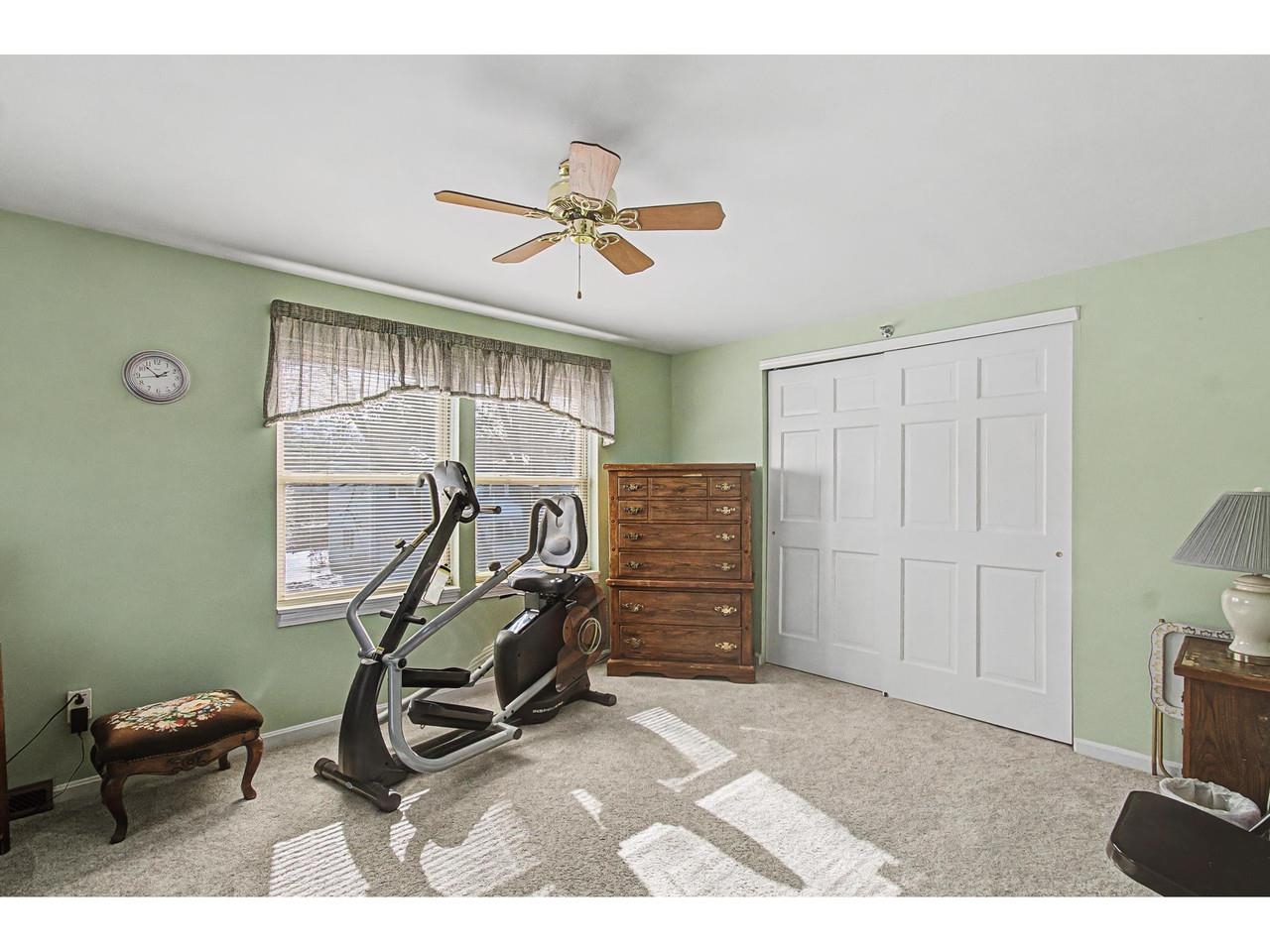 8 Arthur Court Burlington, VT 05403 - Photo 23 of 38