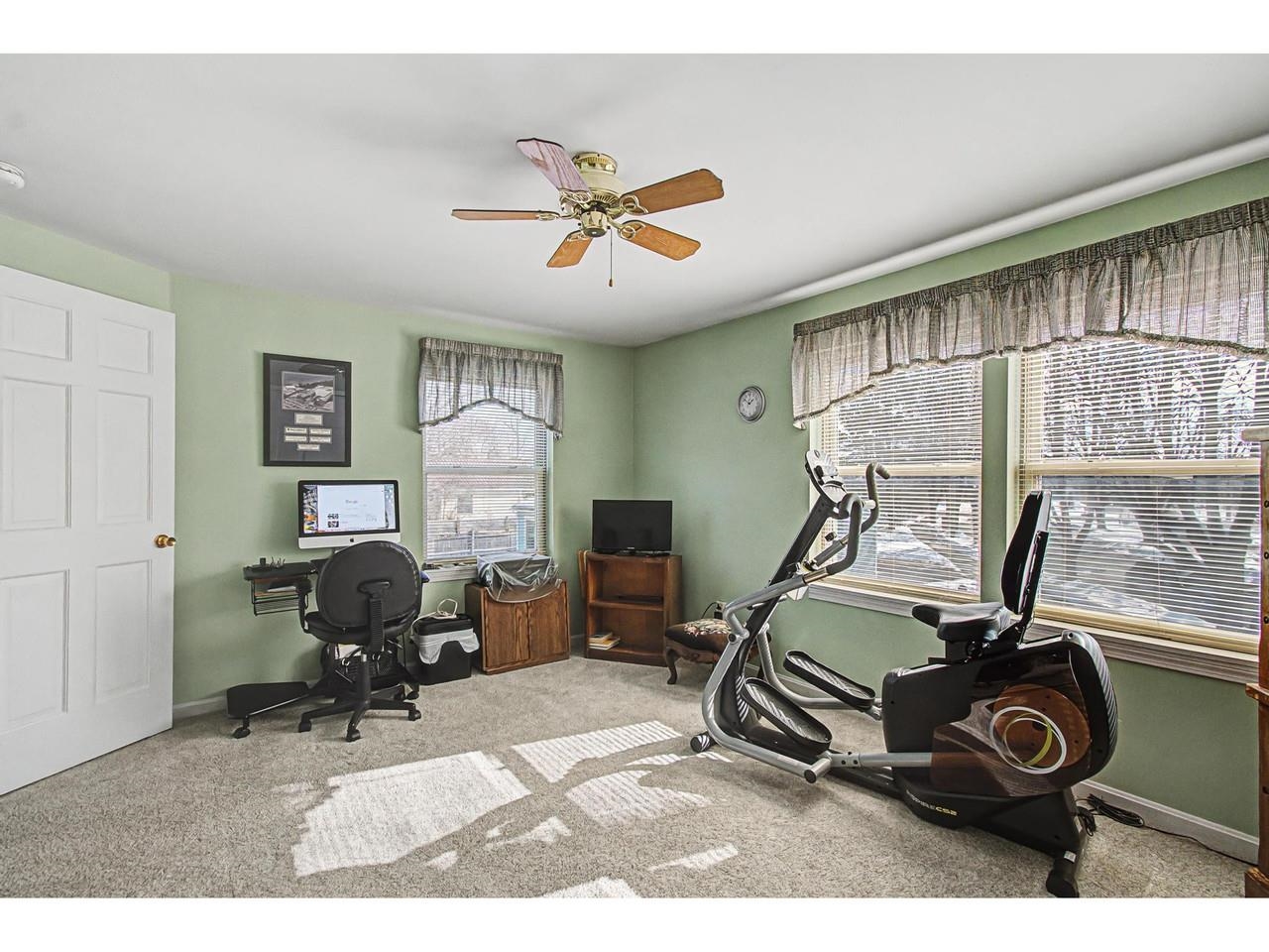 8 Arthur Court Burlington, VT 05403 - Photo 24 of 38