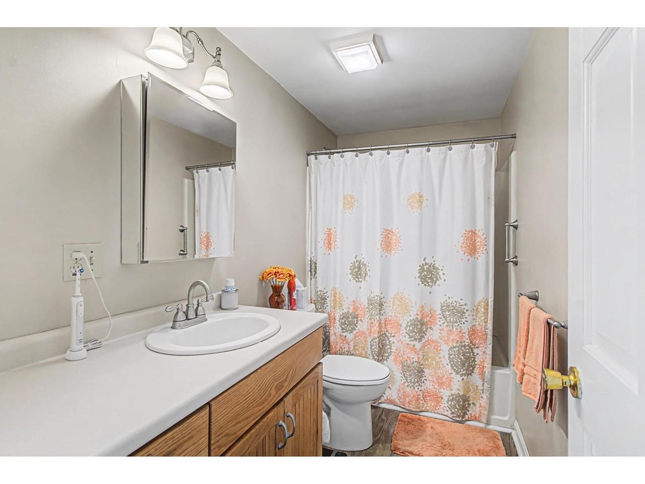 8 Arthur Court Burlington, VT 05403 - Photo 25 of 38