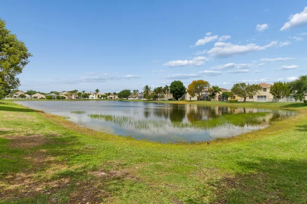 $579,000 | 113 Canterbury Place, Royal Palm Beach, FL 33414