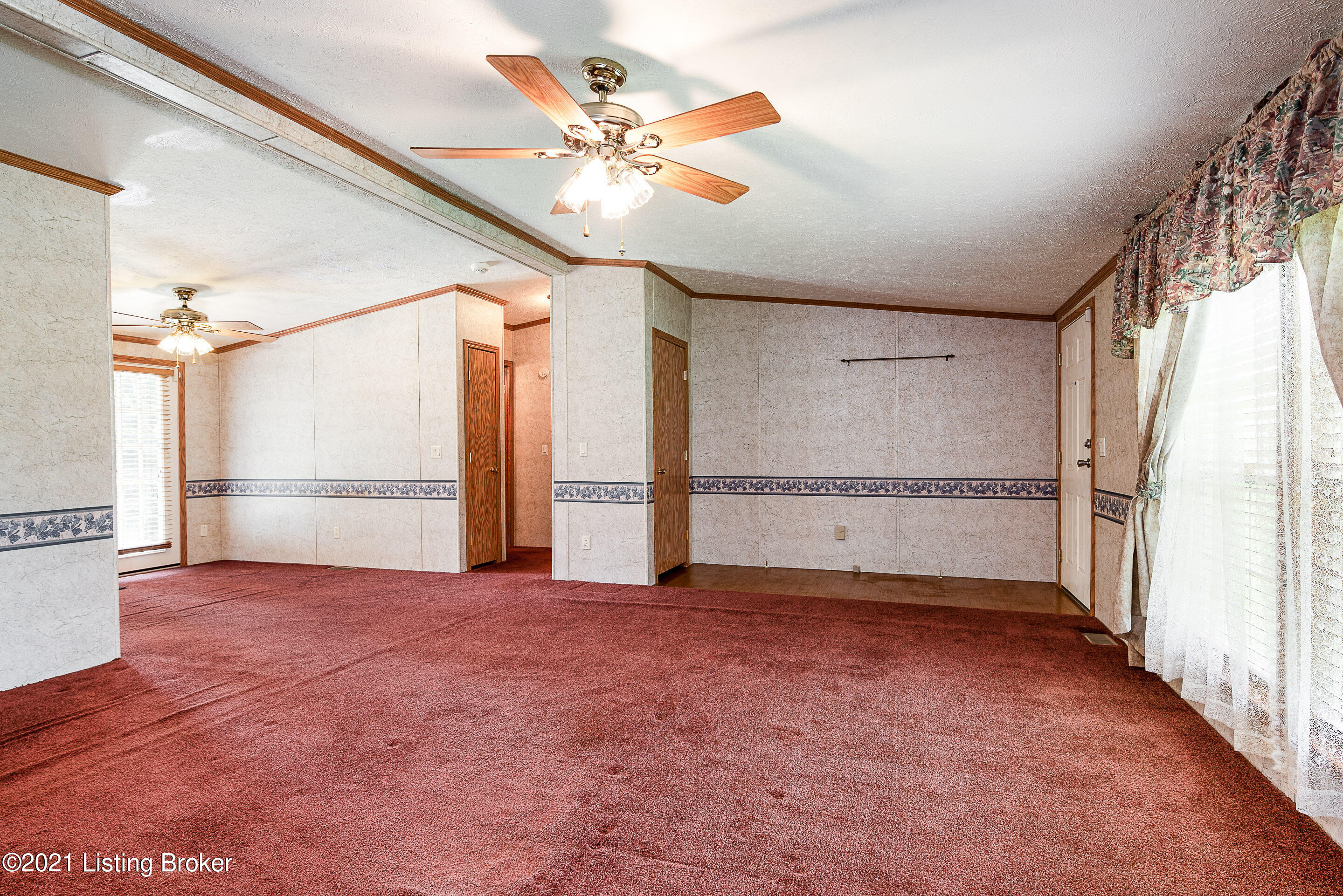 1460 Rock Ridge Road Brandenburg, KY 40108 - Photo 7 of 28 Living Room