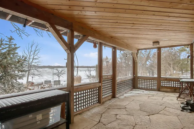 $1,595,000 | 720 South Street, Barrington, IL 60010