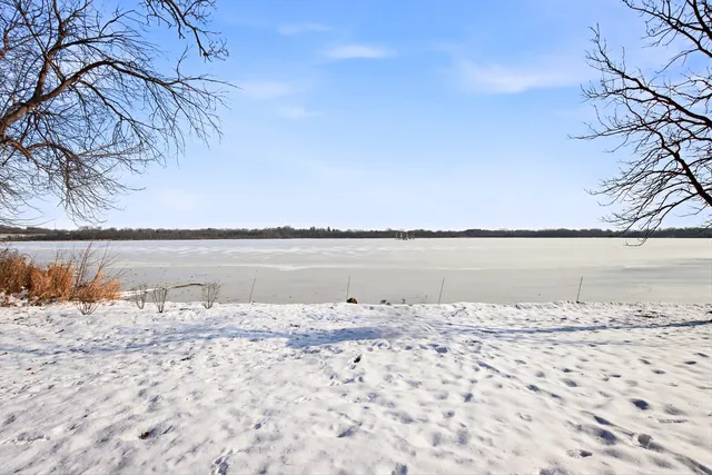 $1,595,000 | 720 South Street, Barrington, IL 60010