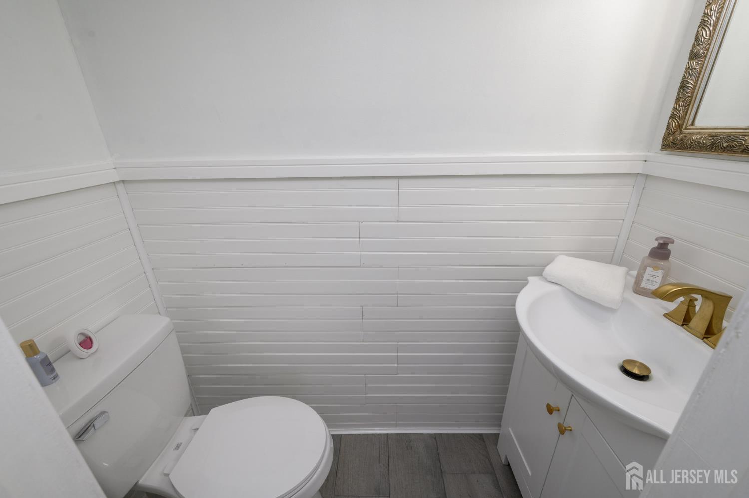 16 Finch Road Howell, NJ 07731 - Photo 8 of 35