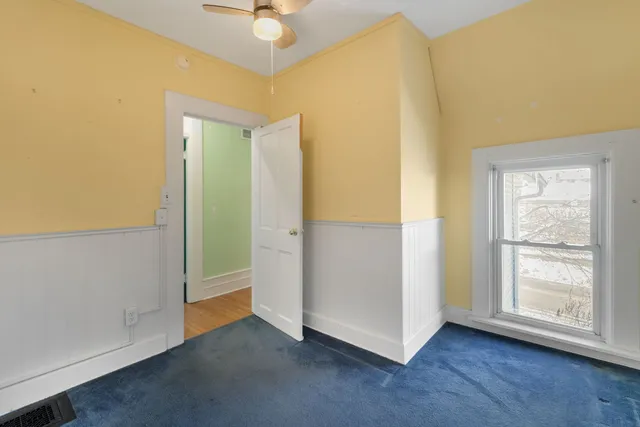 $265,000 | 217 Henry Street, Elgin, IL 60120