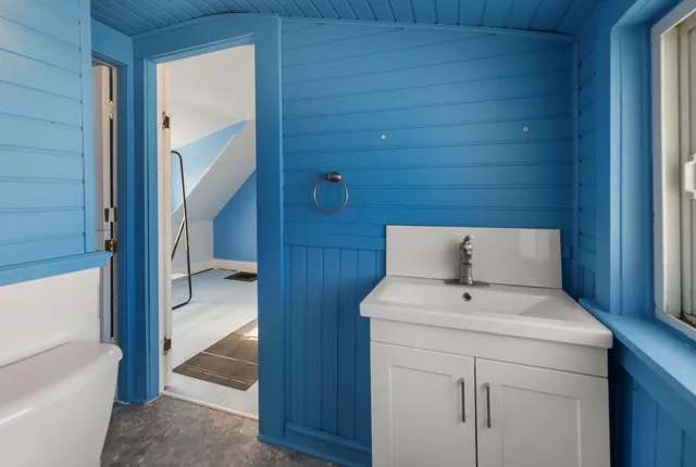 $265,000 | 217 Henry Street, Elgin, IL 60120