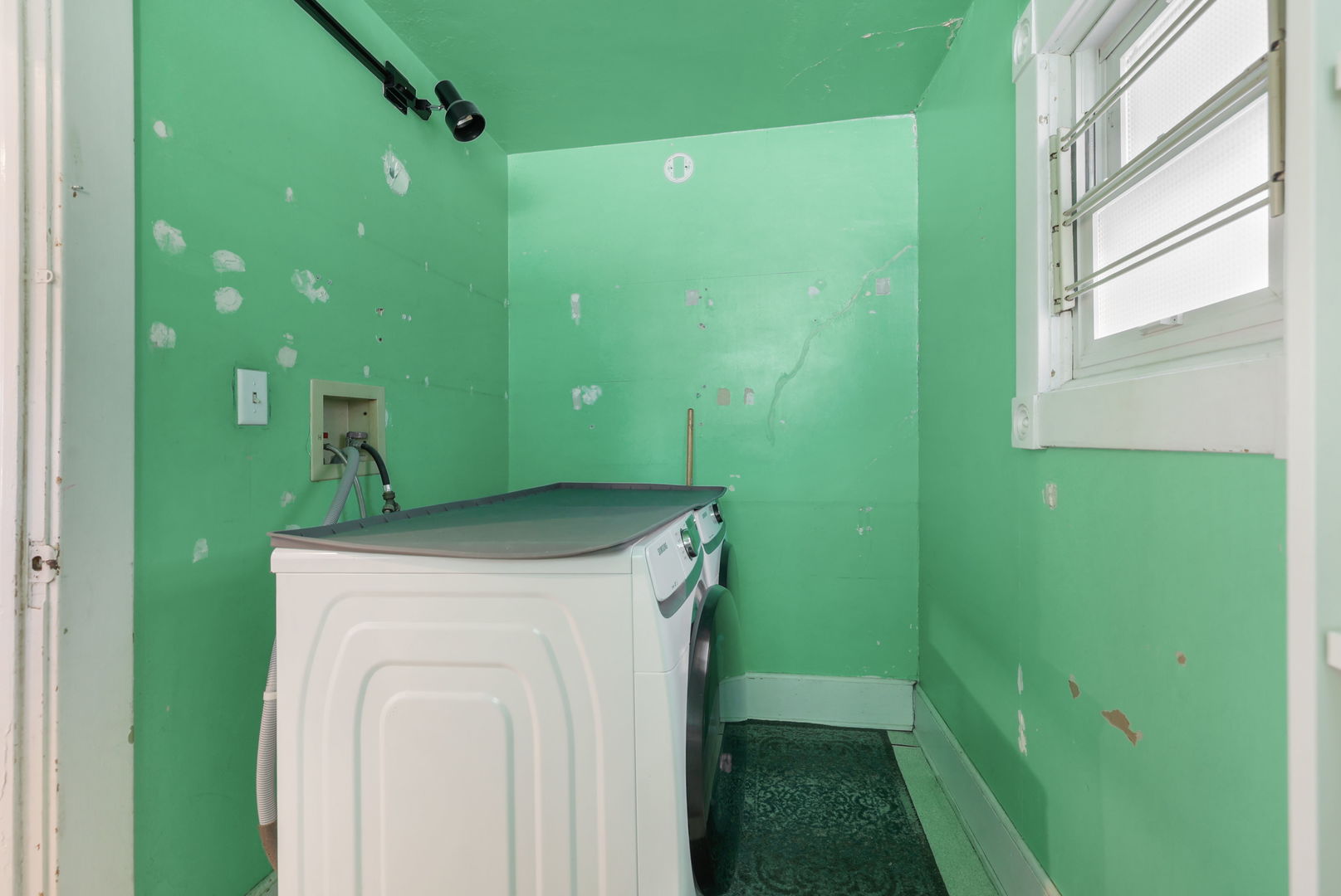 217 Henry Street Elgin, IL 60120 - Photo 16 of 17 a bathroom with a shower and a sink