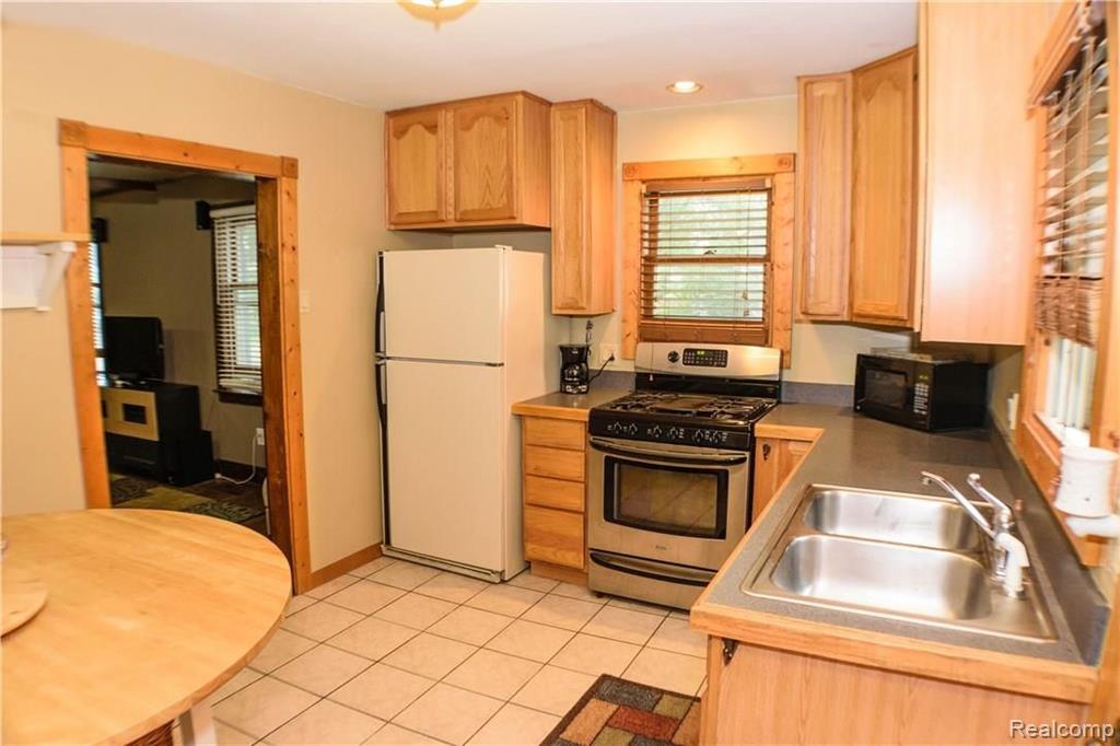 3066 Avalon Road Rochester Hills, MI 48309 - Photo 8 of 19