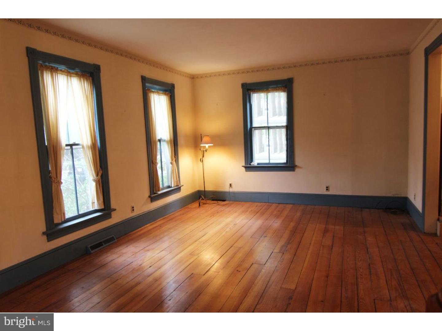 134 Cedar Road Riegelsville, PA 18077 - Photo 6 of 11
