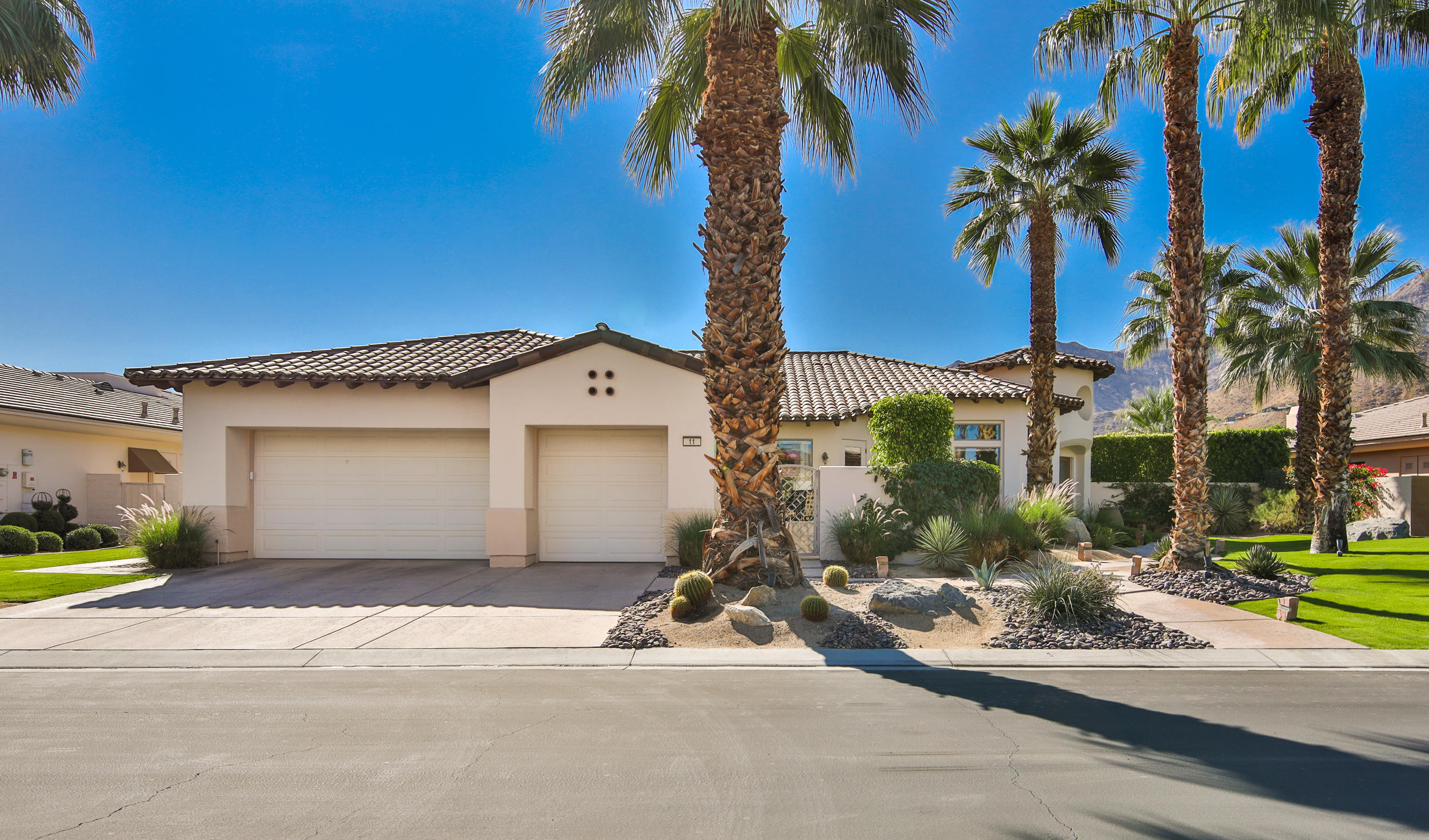 11 Ridgeline Way Rancho Mirage, CA 92270 - Photo 2 of 45 068A8173