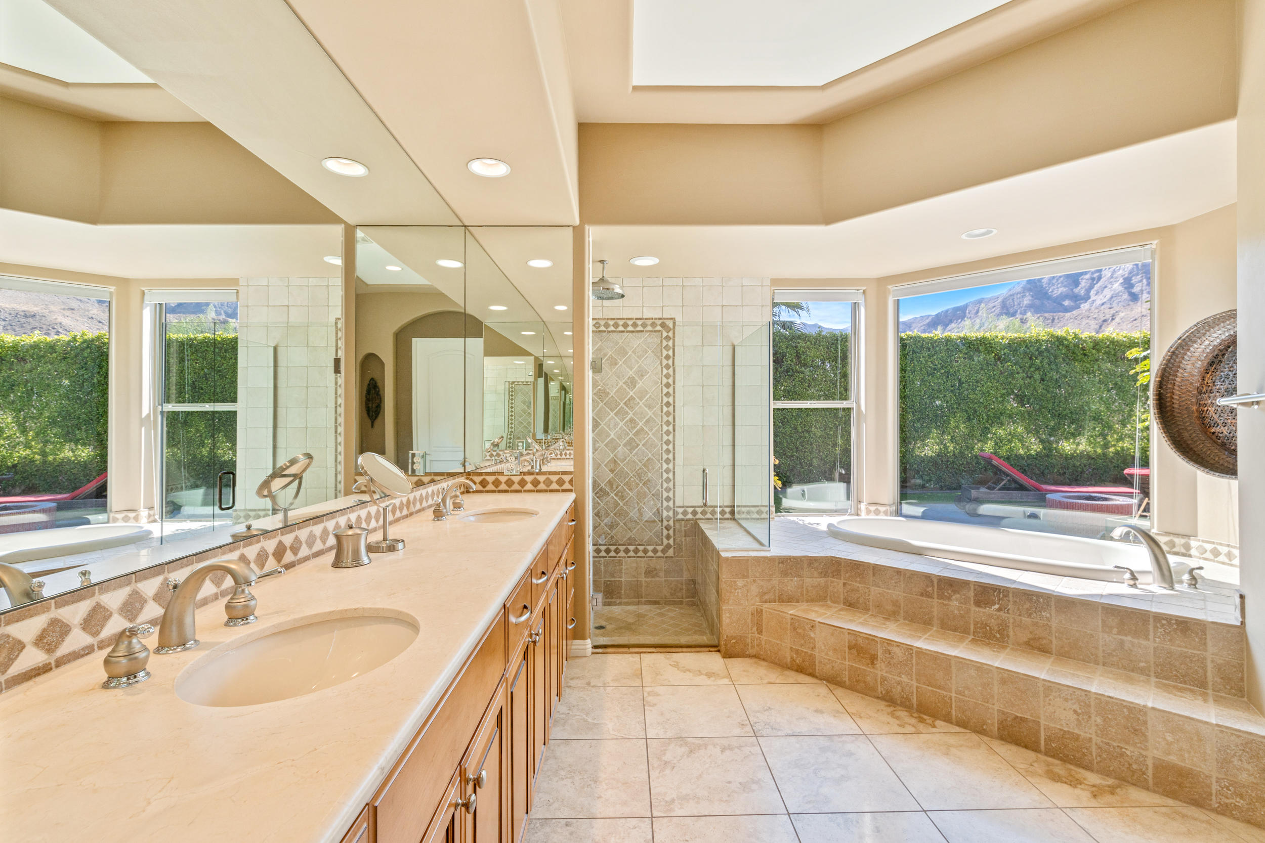 11 Ridgeline Way Rancho Mirage, CA 92270 - Photo 28 of 45 068A8323