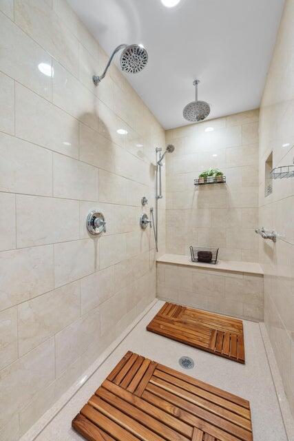 9909 Hoover Woods Road Galena, OH 43021 - Photo 26 of 50 Owner shower