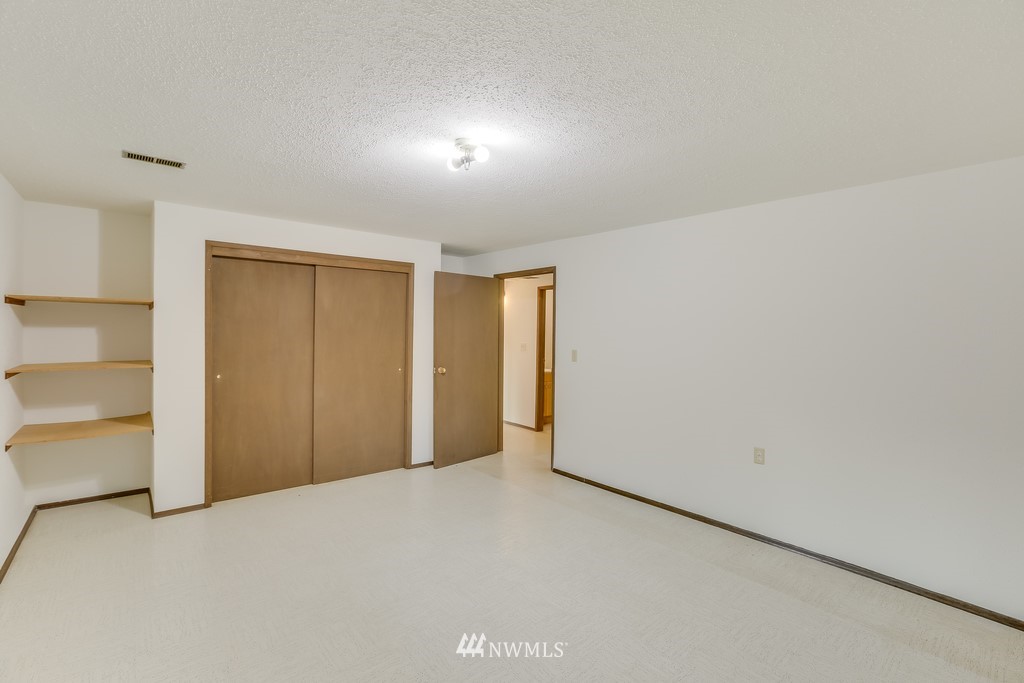 14101 178th Avenue Southeast Renton, WA 98059 - Photo 19 of 30
