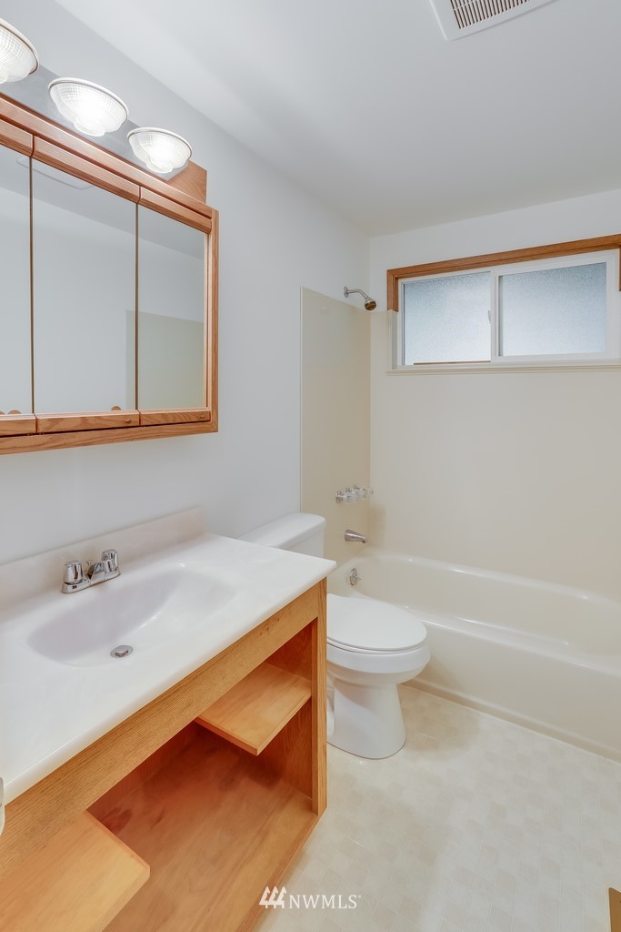 14101 178th Avenue Southeast Renton, WA 98059 - Photo 21 of 30