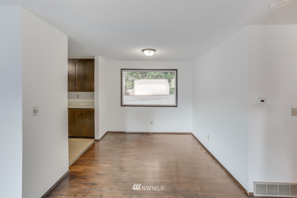 14101 178th Avenue Southeast Renton, WA 98059 - Photo 8 of 30