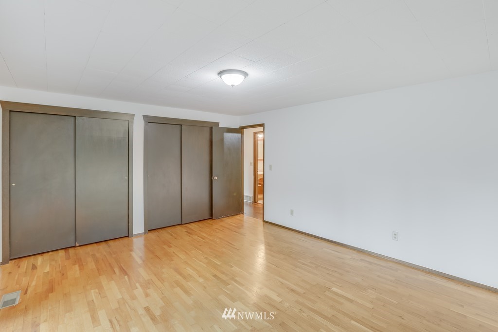 14101 178th Avenue Southeast Renton, WA 98059 - Photo 9 of 30