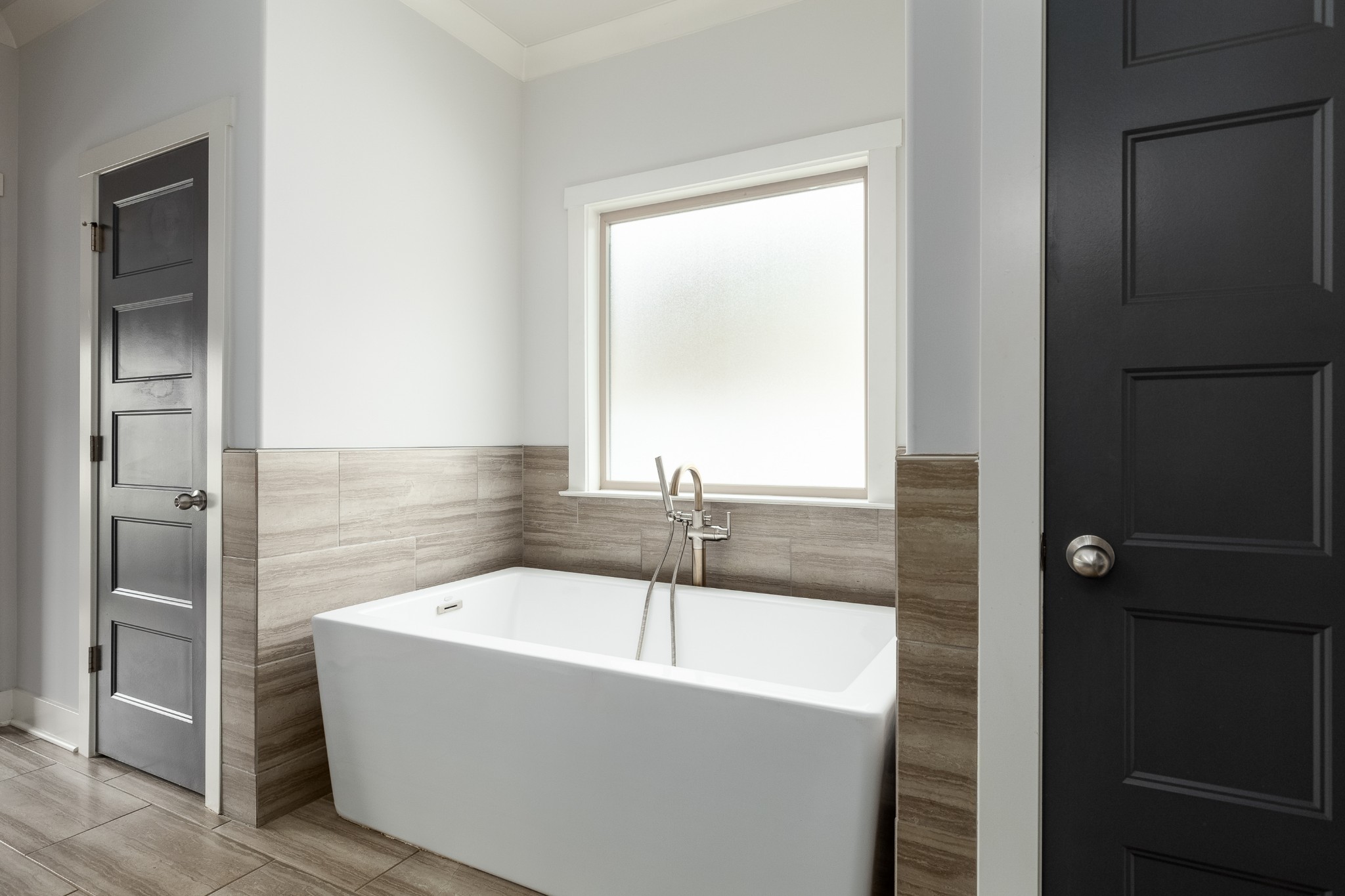 7970 Richpine Drive Murfreesboro, TN 37128 - Photo 15 of 30 a bathroom with a bathtub and a sink