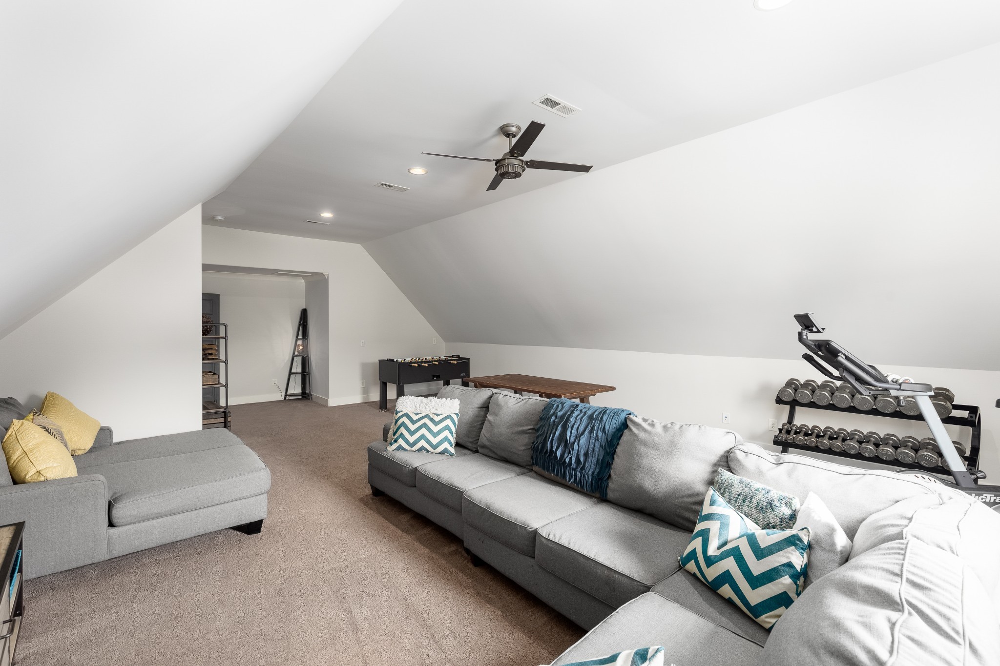 7970 Richpine Drive Murfreesboro, TN 37128 - Photo 19 of 30 a living room with furniture and a couch